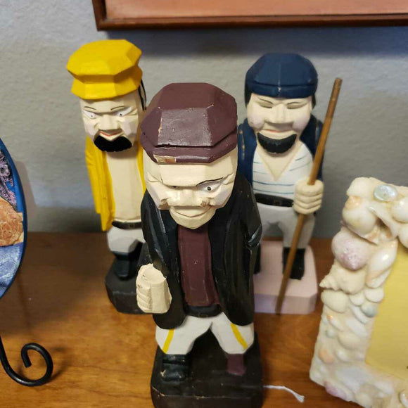 Wooden captain. Set Of three