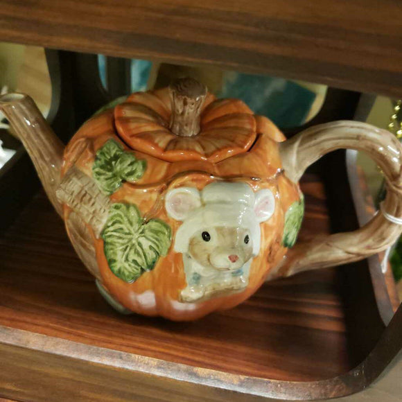 Pumpkin tea pot by Fitz & Floyd
